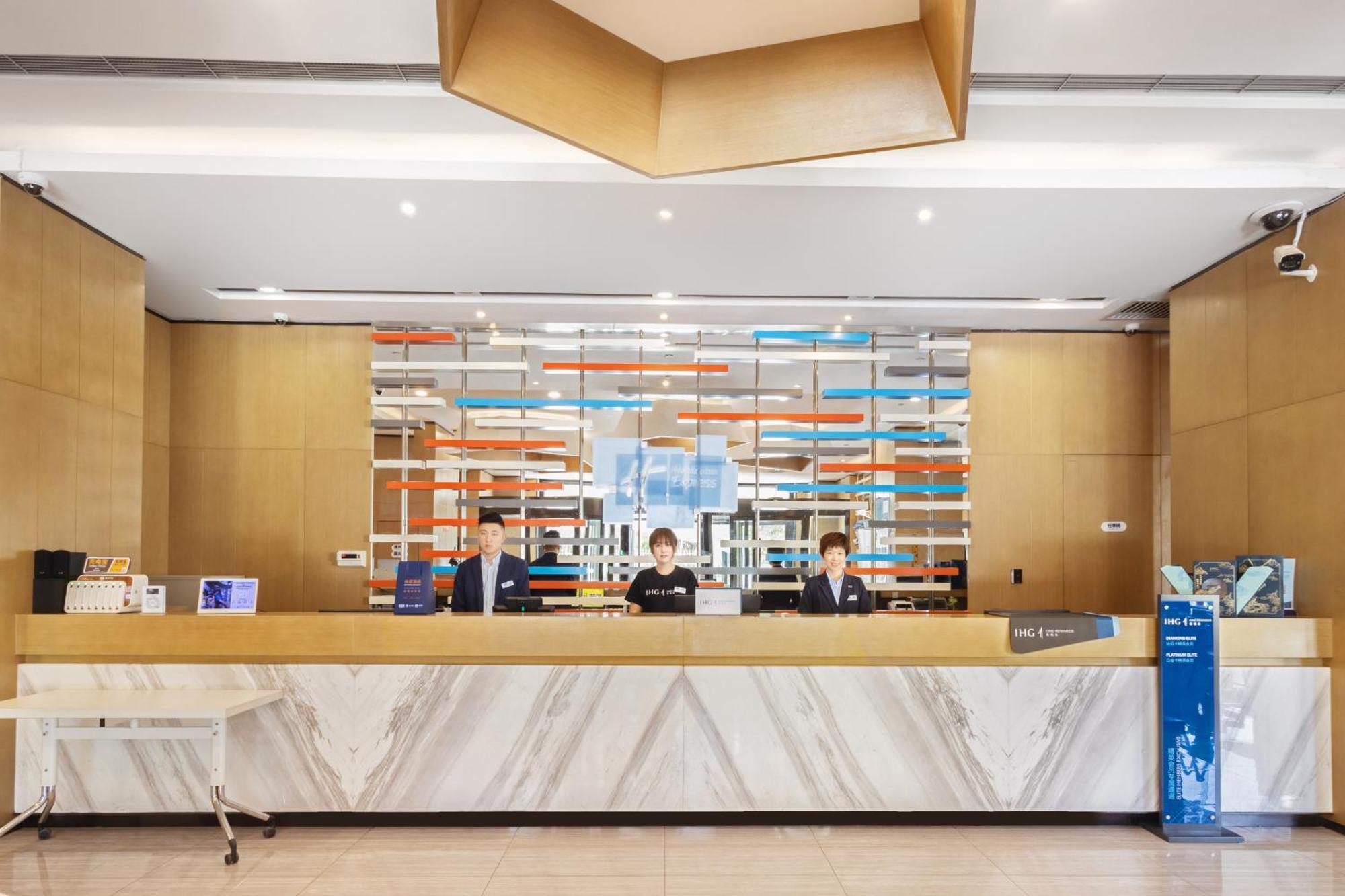 Holiday Inn Express Zhangye By Ihg Ngoại thất bức ảnh