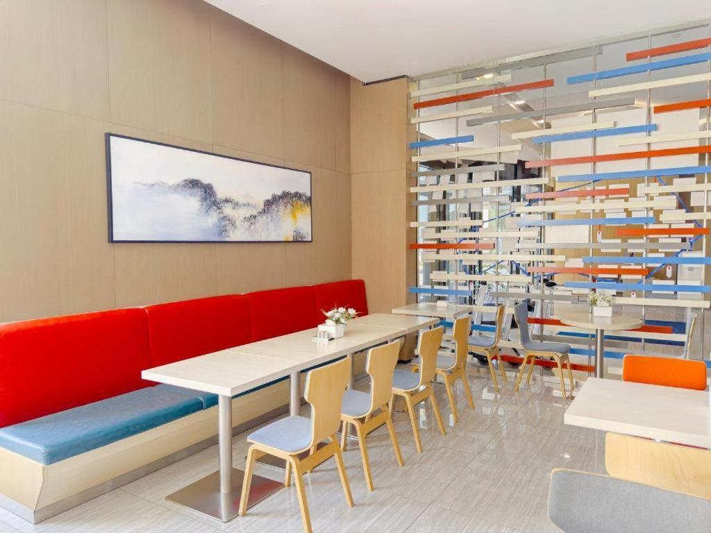 Holiday Inn Express Zhangye By Ihg Ngoại thất bức ảnh